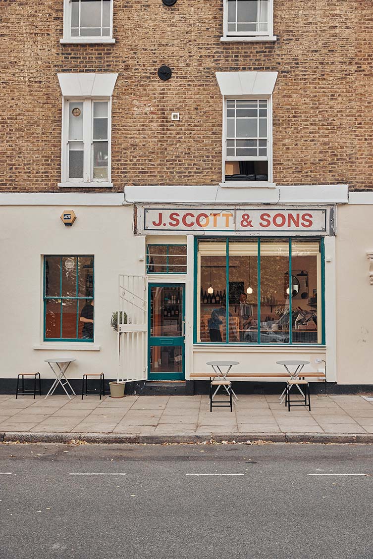 Hector’s London Bottle Shop and Wine Bar