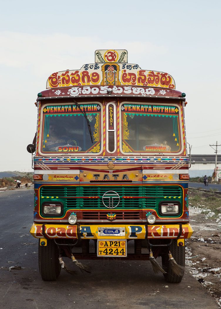 Dan Eckstein — Horn Please: The Decorated Trucks of India