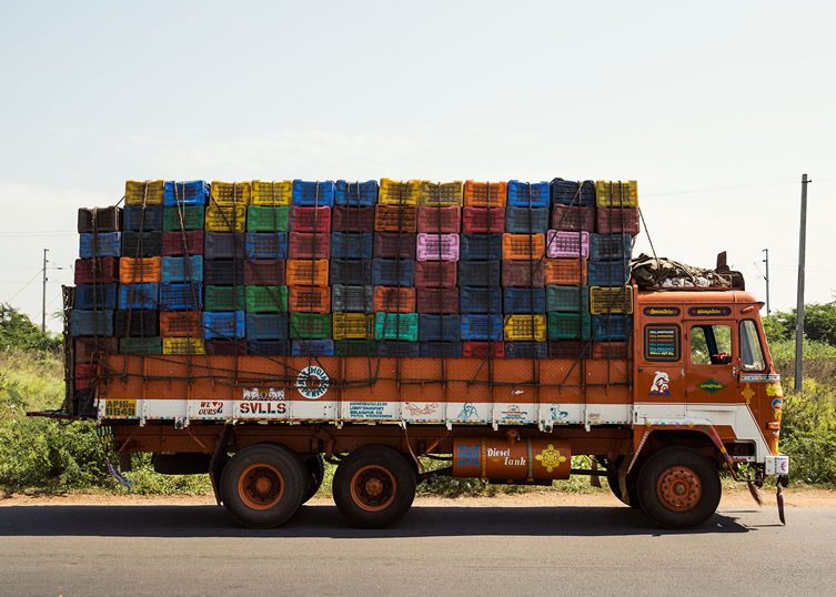 Dan Eckstein — Horn Please: The Decorated Trucks of India