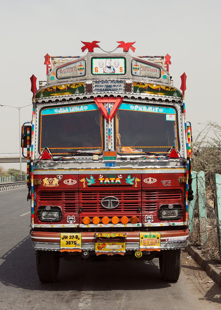 Dan Eckstein — Horn Please: The Decorated Trucks of India