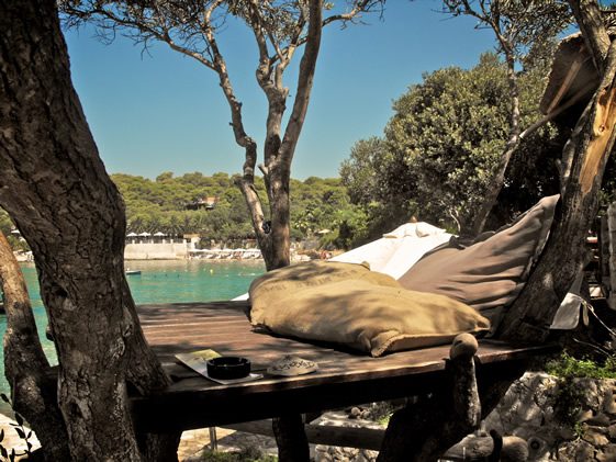 Laganini Beach Bar and Fish House