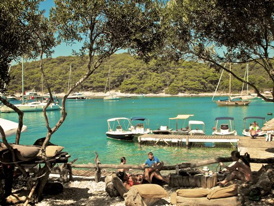 Laganini Beach Bar and Fish House