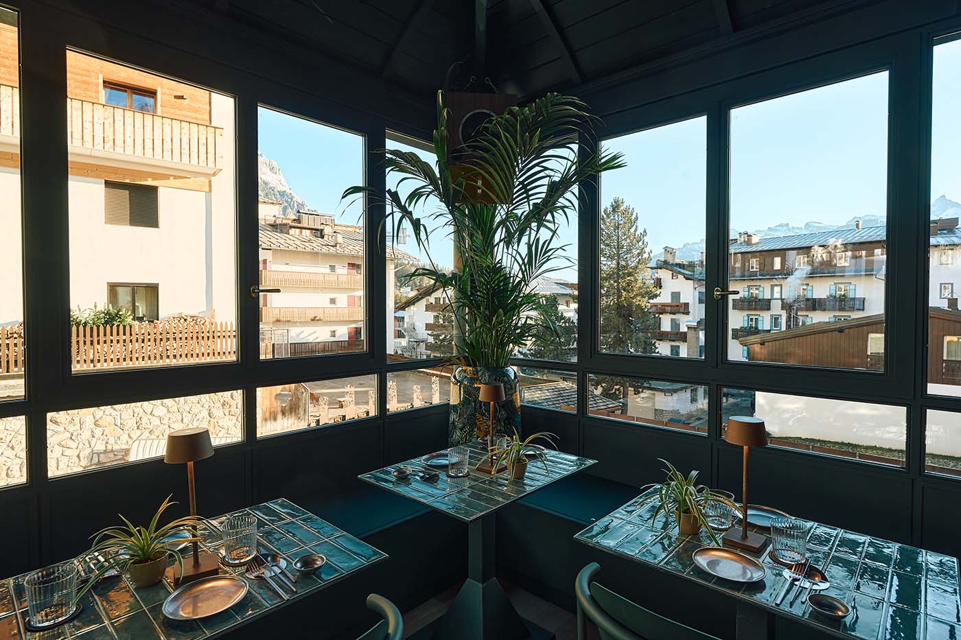 Lanterna by Zelda HiFi Bar & Lounge, Ambra Cortina, Italy