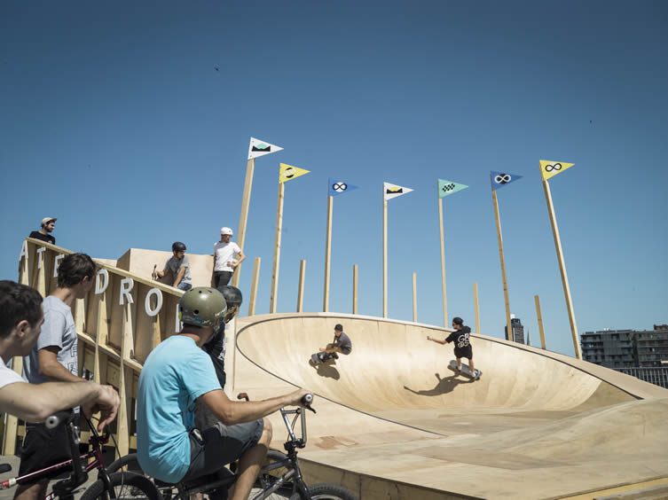 Skate Ô drome, toit de l'école d'architecture