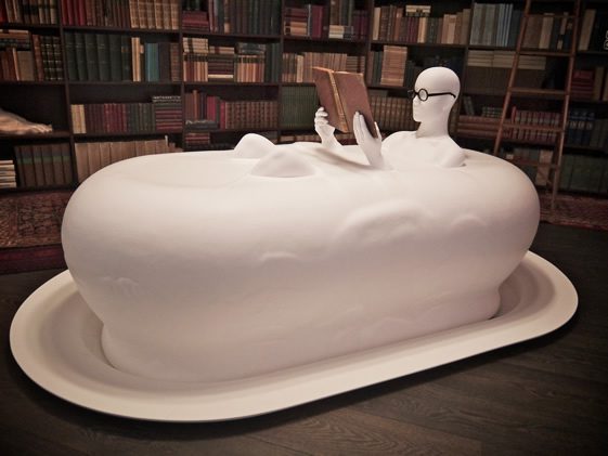 LIXIL's Foam Bathtub