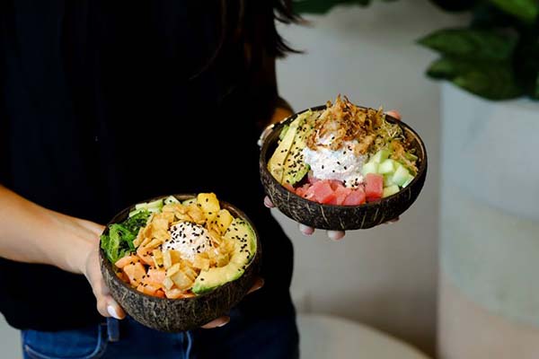 Maku Poke Stop Cancun, Poke Bowl Shop Designed by WEWI