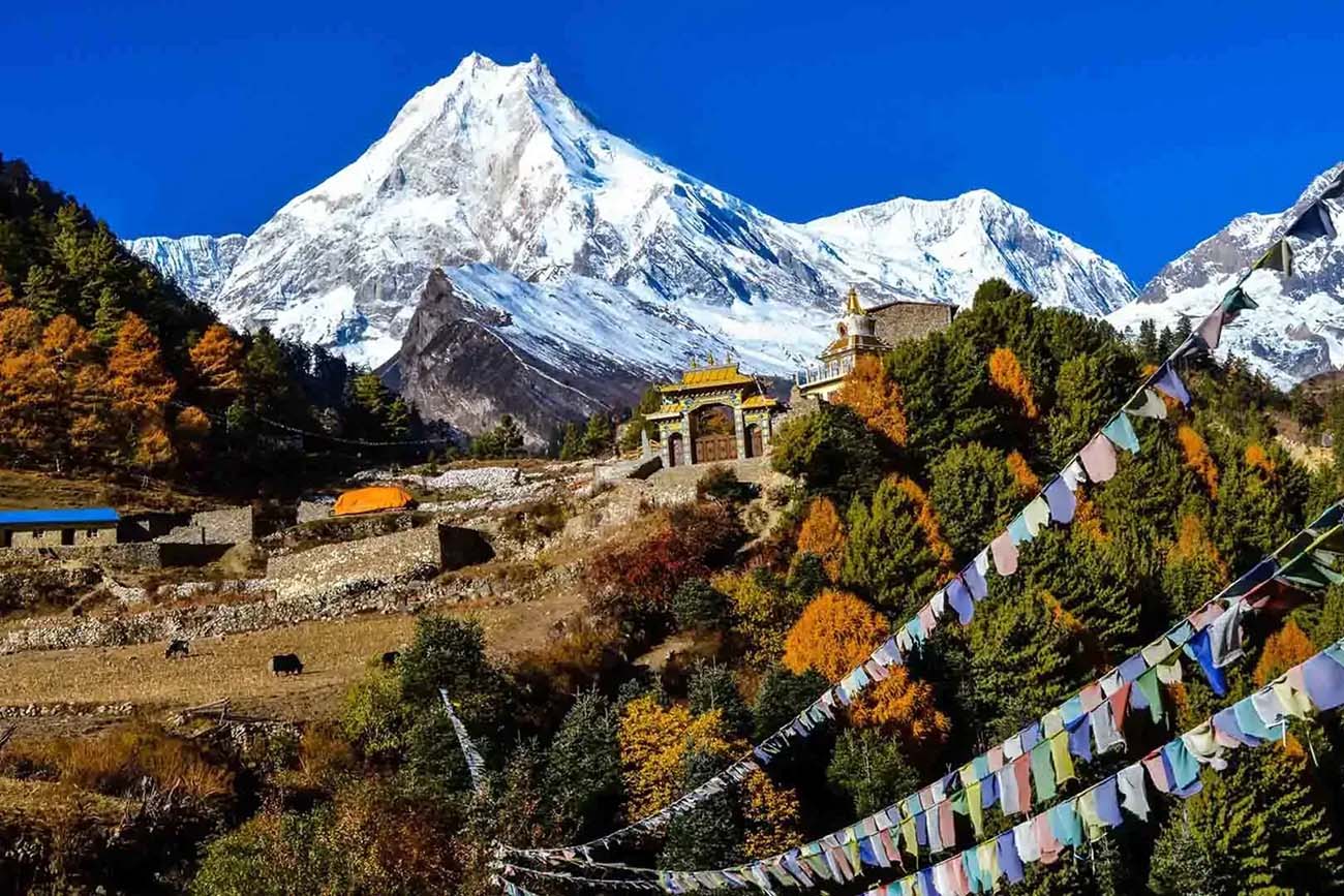 Manaslu Circuit Trek: Where the Mountains Don’t Compete for Attention