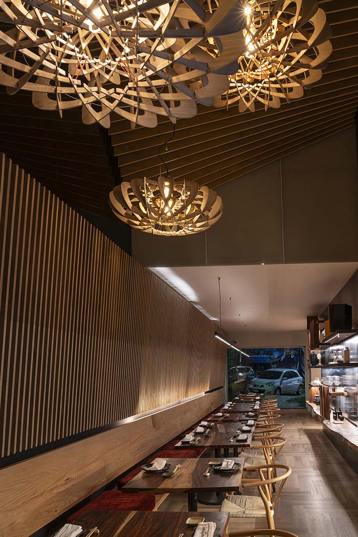 Mexico City Sushi Restaurant Designed by Estereotomia Architects