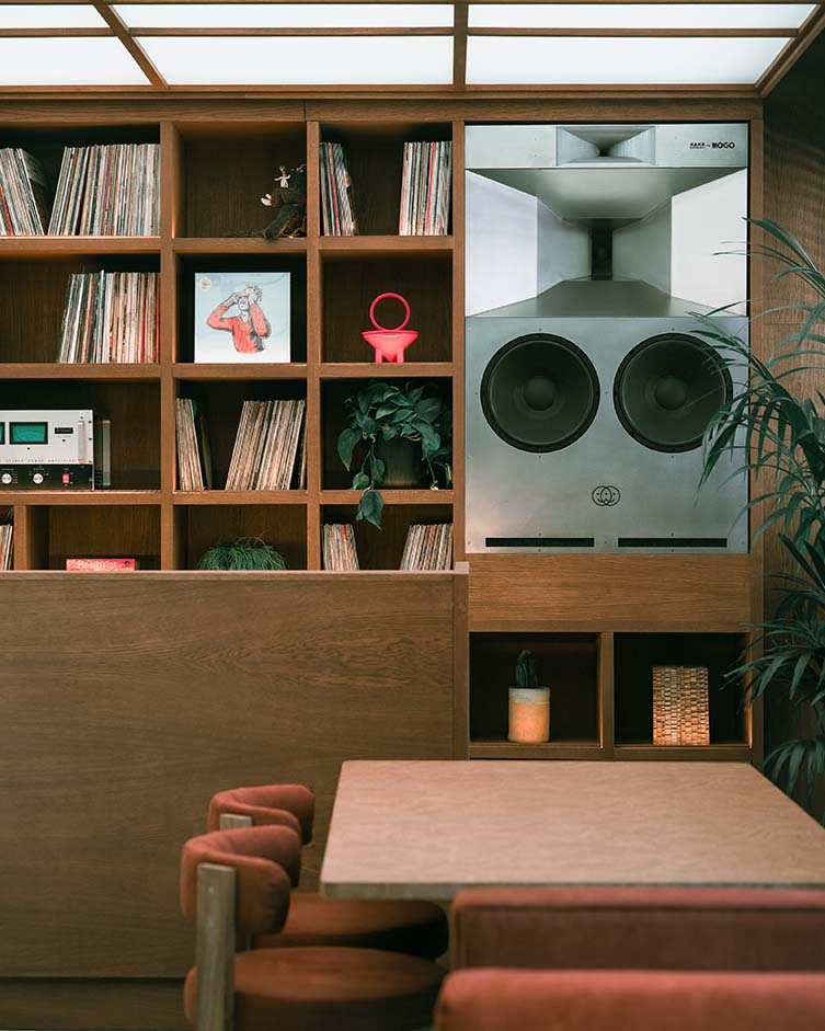 MOGO Milan Hi-Fi Bar and Restaurant Designed by Giorgia Longoni Studio