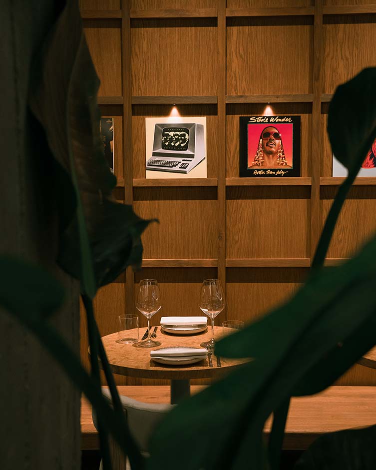 MOGO Milan Hi-Fi Bar and Restaurant Designed by Giorgia Longoni Studio