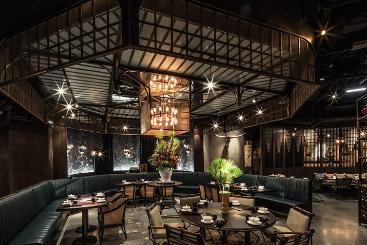 Mott 32 — Hong Kong