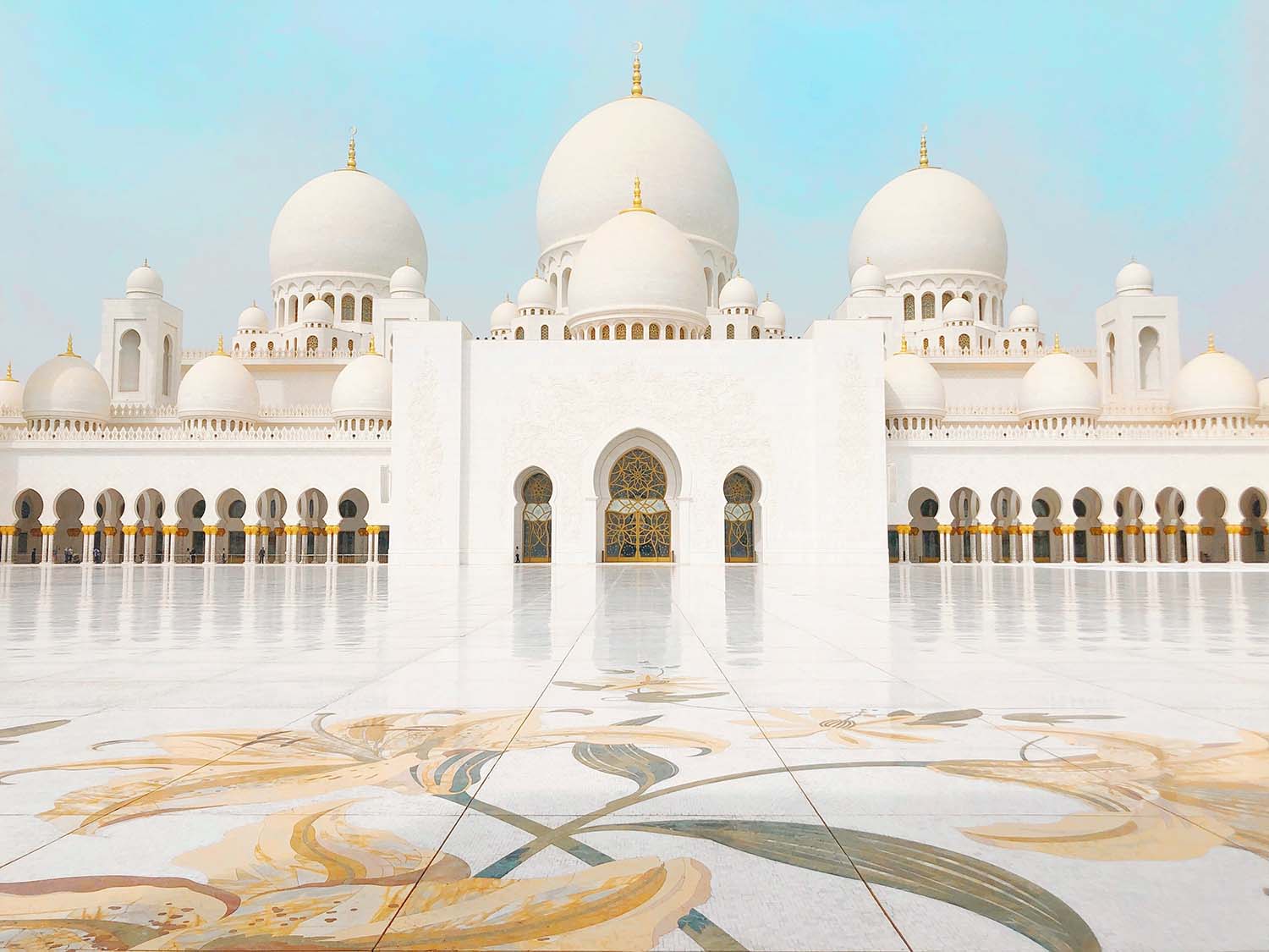 Moving to Abu Dhabi: Expat Life in the UAE Capital