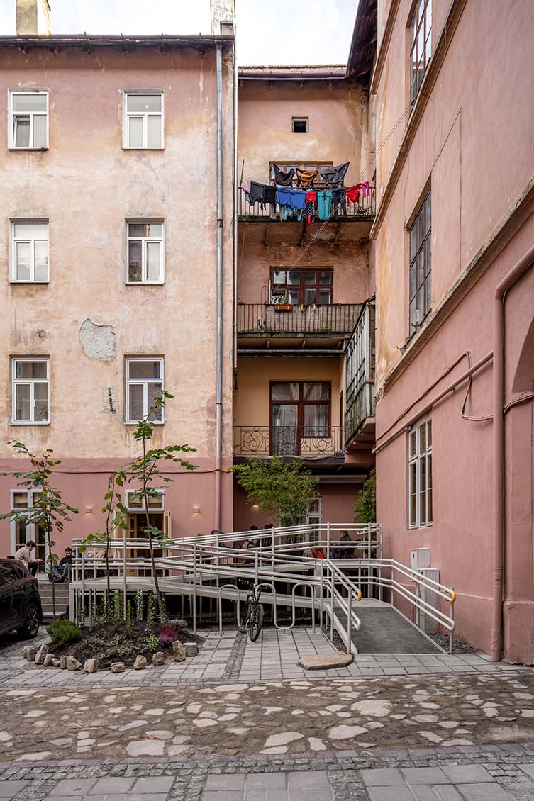 Lviv Municipal Art Center