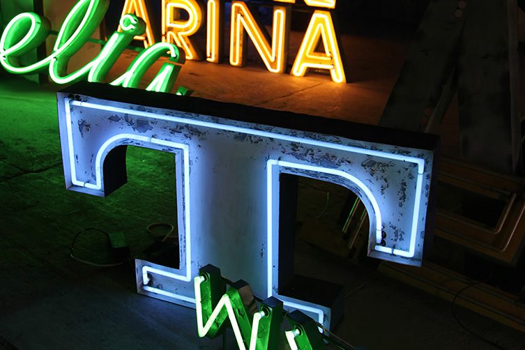 Neon Muzeum, Warsaw