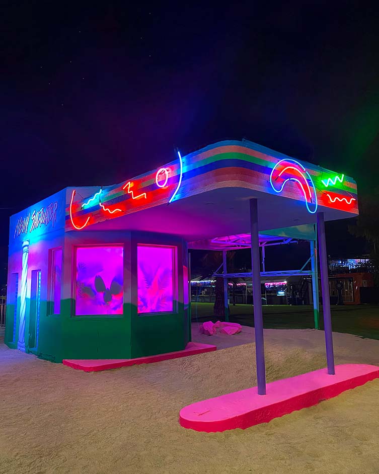 Neon Saltwater, Mystery Cruise 1990