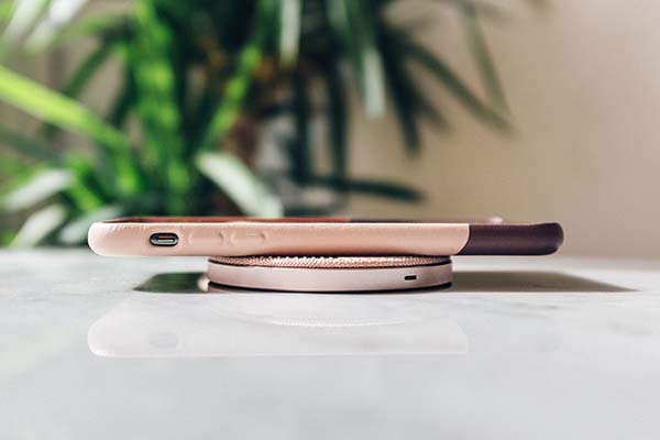 Drop Wireless Charger and Clic Marquetry iPhone case