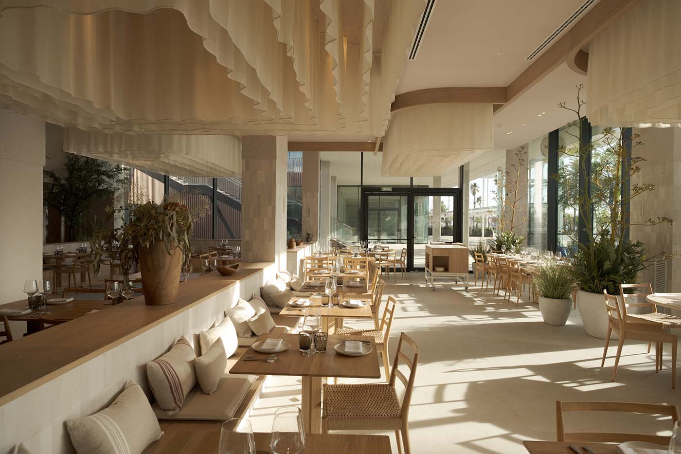 Nuara Barcelona, Port Olímpic Restaurant by Familia Nuri
