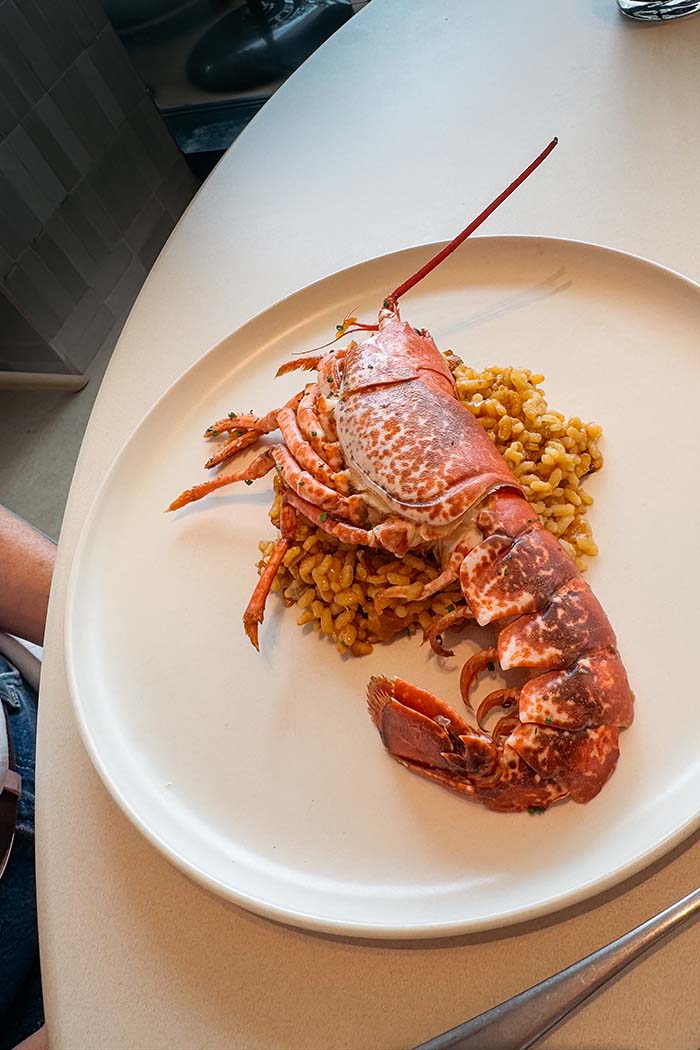 Port Olímpic Restaurant by Familia Nuri