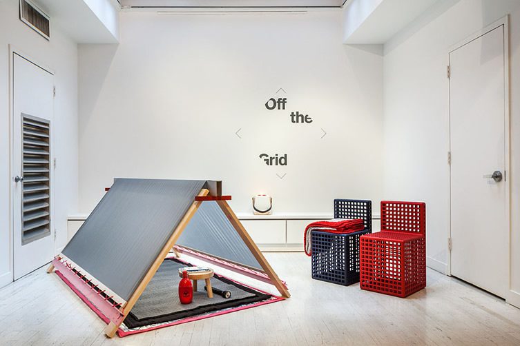 Off the Grid at Gallery R’Pure