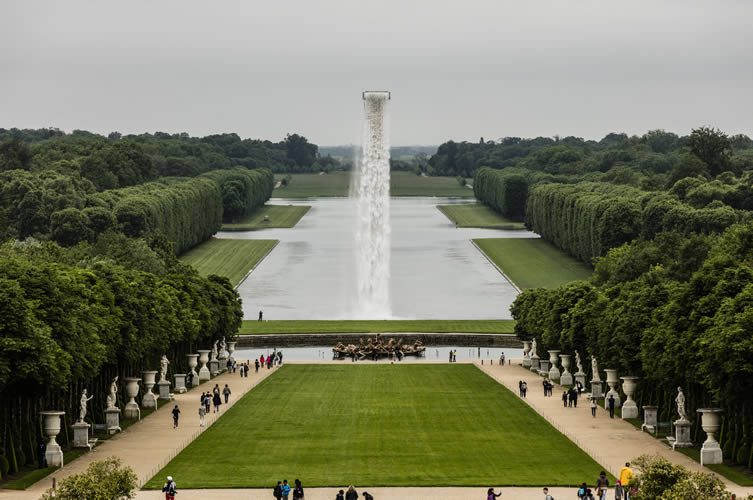 Olafur Eliasson, Waterfall