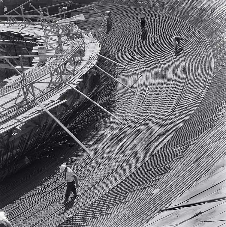 Oscar Niemeyer's Brasília, Construction Photographs