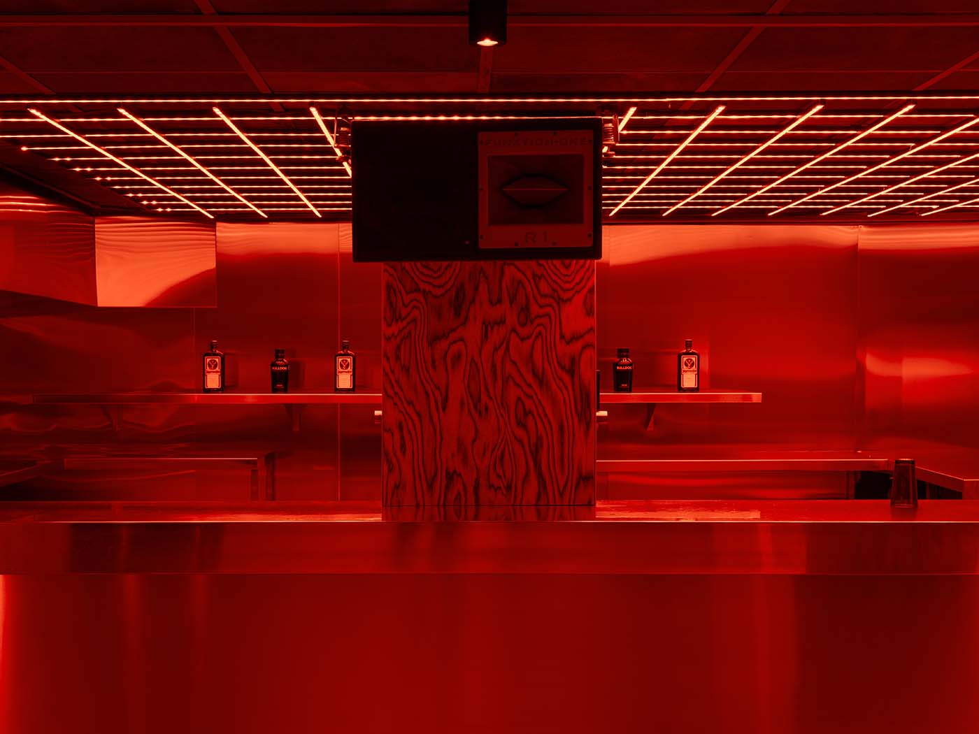 Oven Club Valencia Redesigned by Clap Studio
