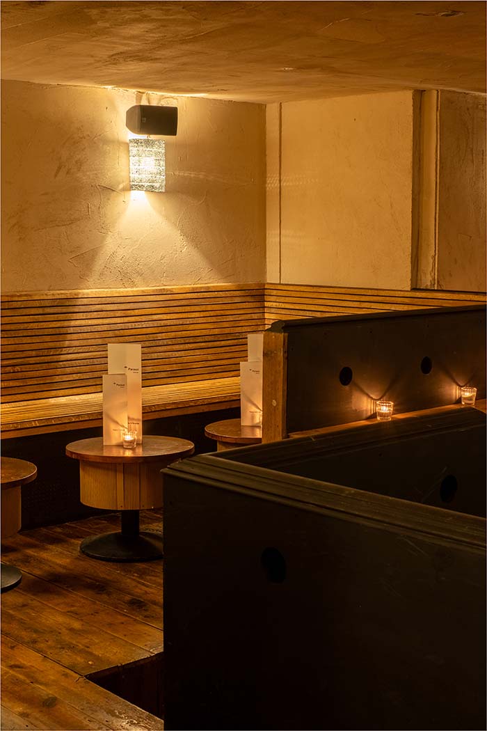 Hackney Cocktail and Music Bar