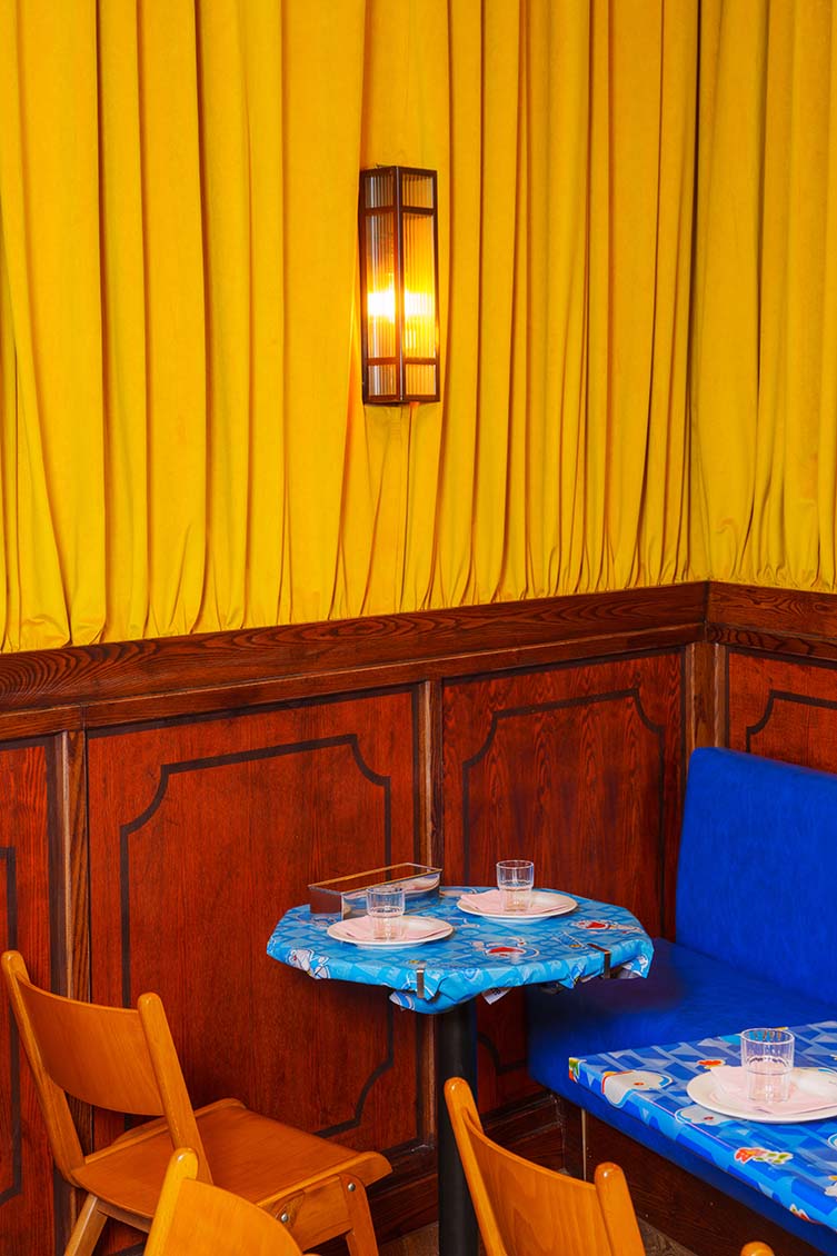 Plaza Khao Gaeng Borough Yards