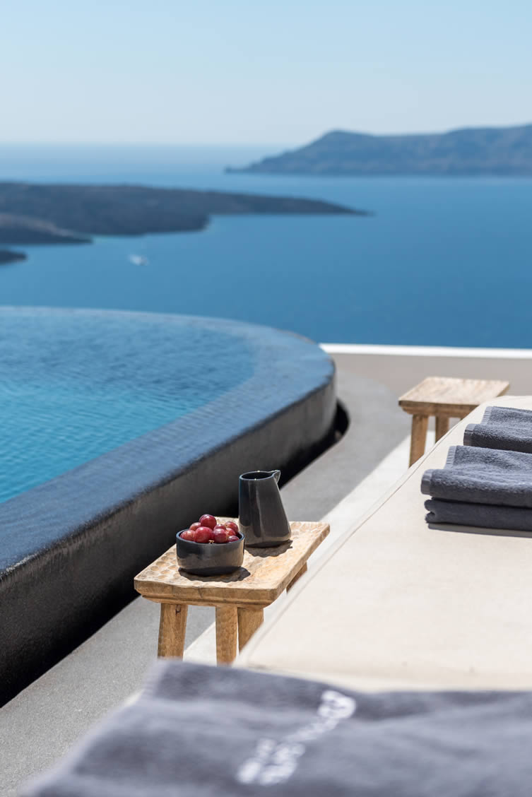 Porto Fira Suites Santorini