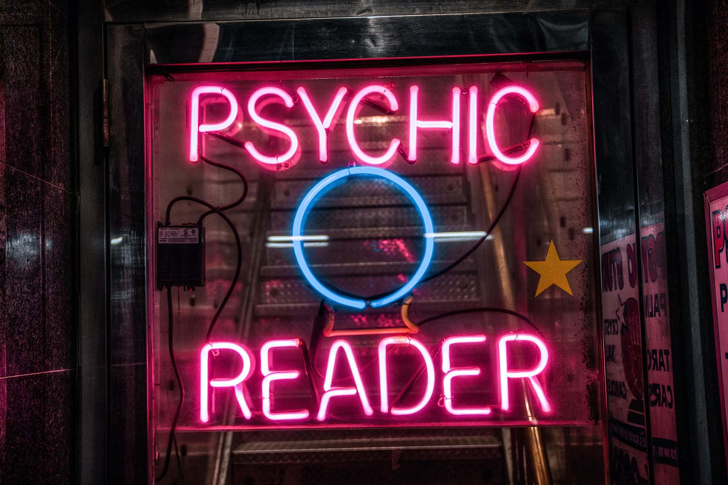 Here’s What to Expect in a Psychic Reading