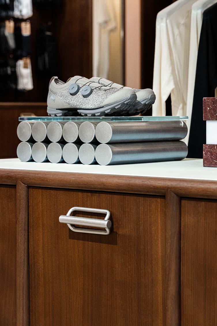 China Design Bicycle Shop by Seen Studios