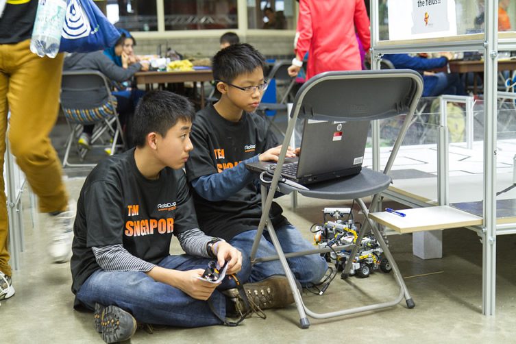 RoboCup, Robot Football's World Cup