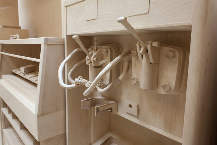 Apparatus – Roxy Paine