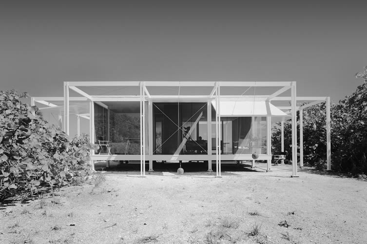 Walker Guest House, architect Paul Rudolph (1952), photograph courtesy of © Ezra Stoller/Esto.