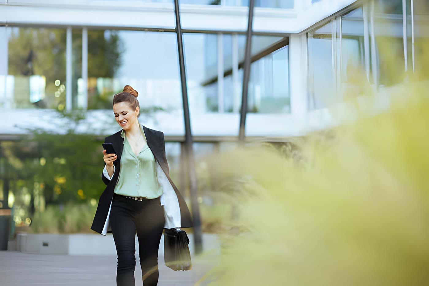 The Impact of Security Gates on Commercial Architecture