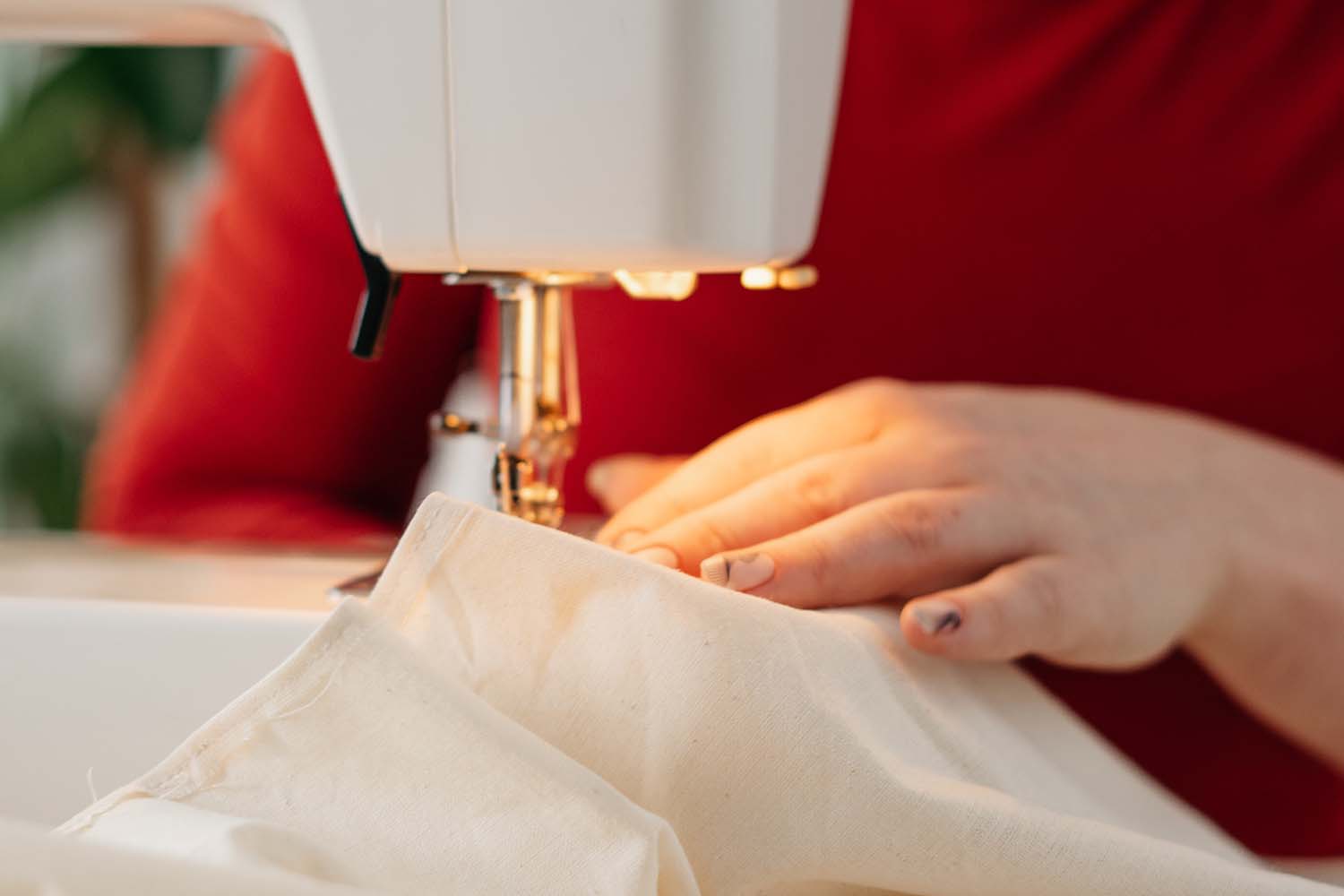 Serger vs. Sewing Machine: Which is Better for Garments?