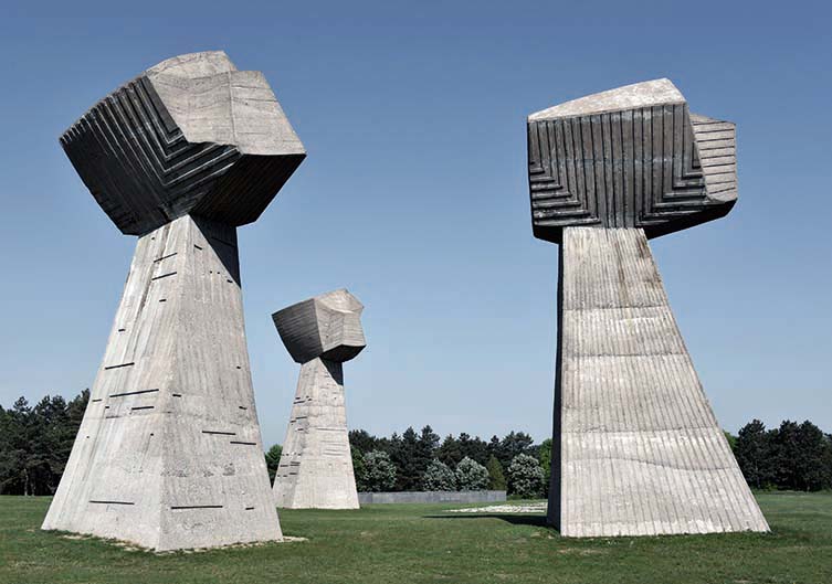 Bubanj Memorial Park, The Three Fists