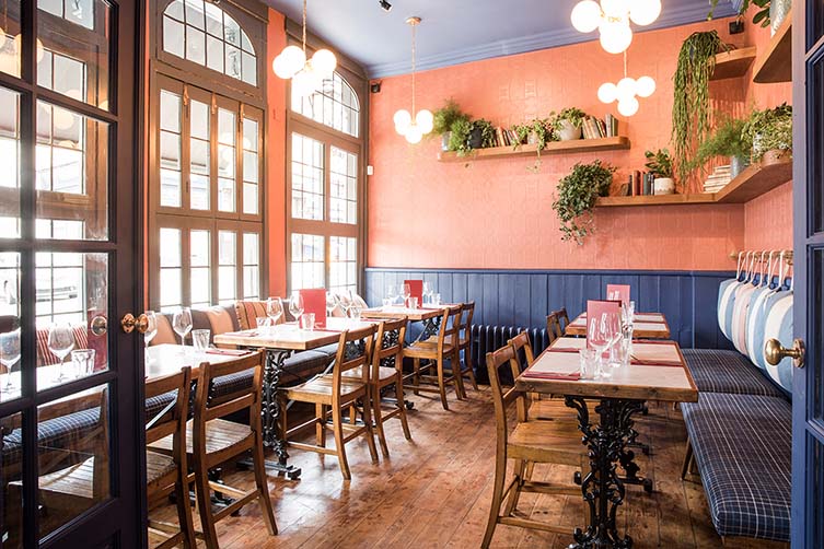 The Belrose Belsize Park unites Mediterranean spirit and classic pub feels