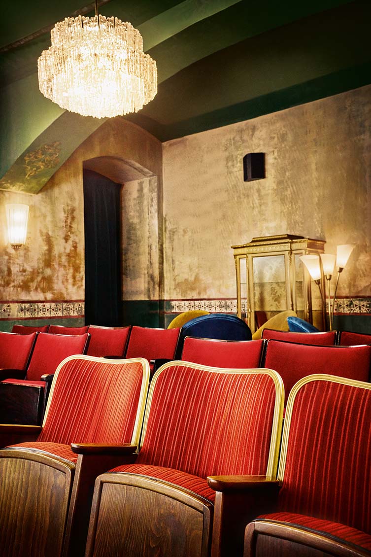 Vienna Member's Club by Sircle Collection