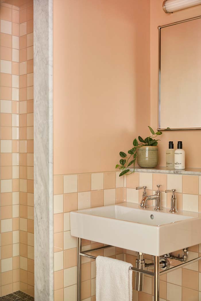Victoria Apartment Hotel Designed by Fettle