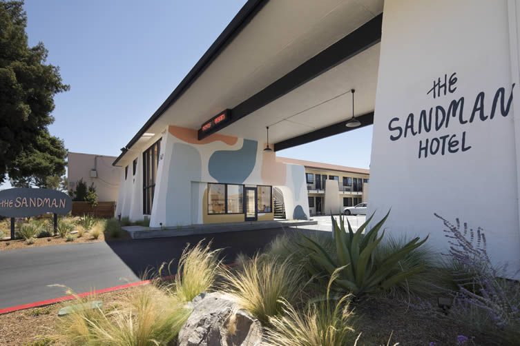 Sandman Hotel Santa Rosa