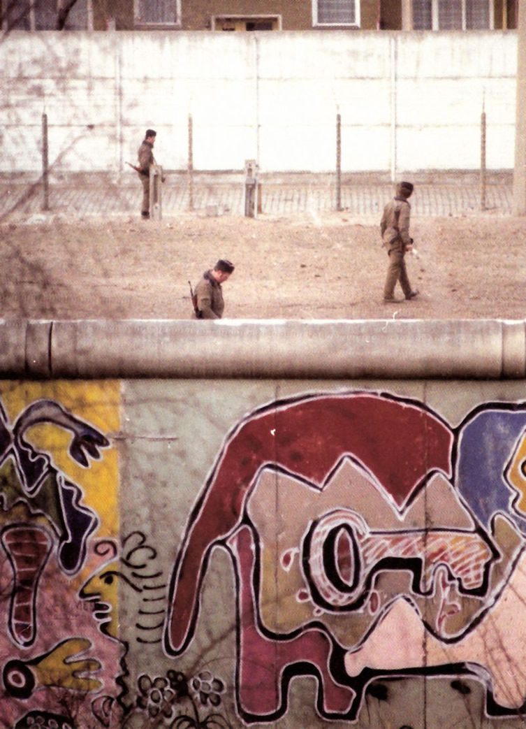 Thierry Noir's Berlin Wall