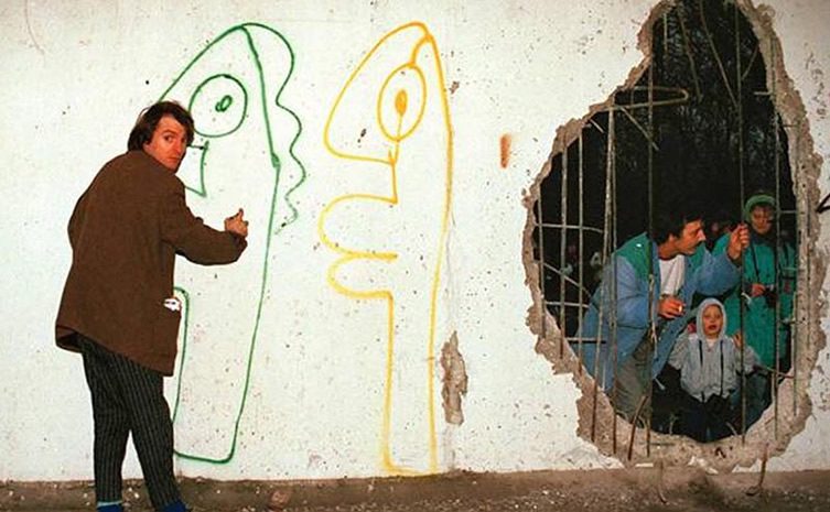 Thierry Noir's Berlin Wall