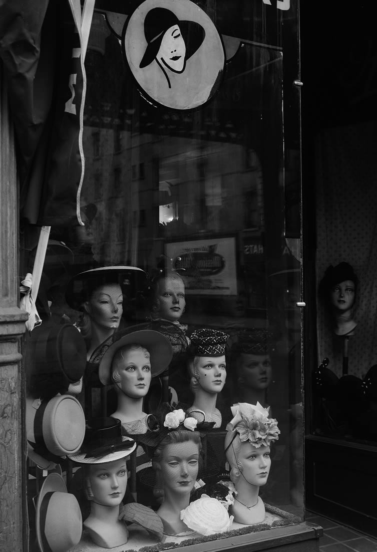 125th Street Hat Store, 1946