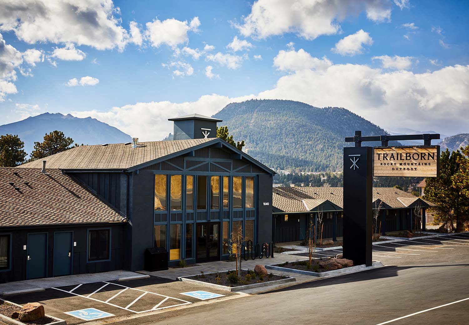 Trailborn Rocky Mountains Colorado Estes Park Design Hotel by Electric Bowery