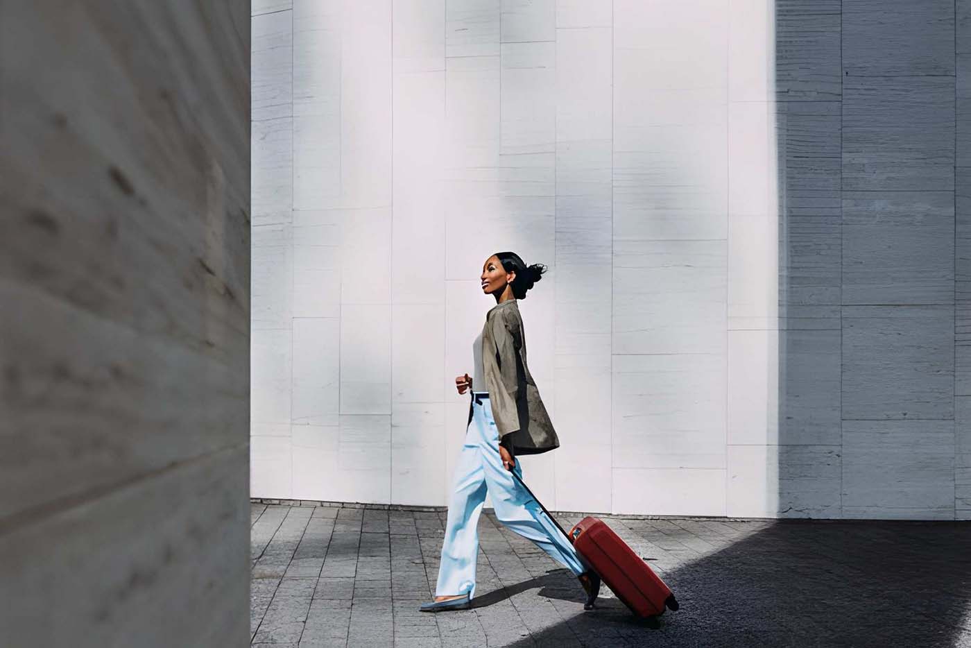 Chic Outfit Pieces for a Polished Travel Look