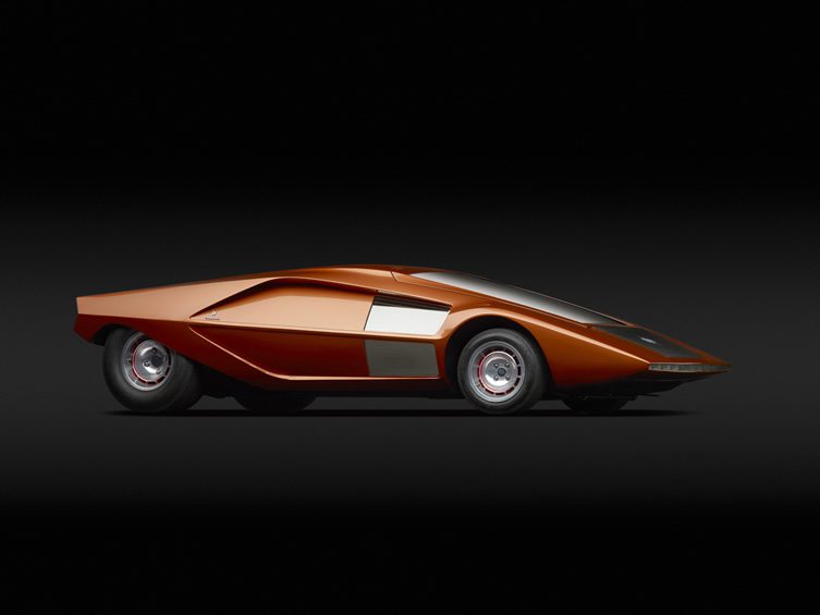 Dream Cars: Innovative Design, Visionary Ideas — Vintage Concept Cars Exhibition