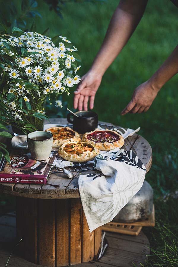 15 Finger Food Ideas for a Wedding