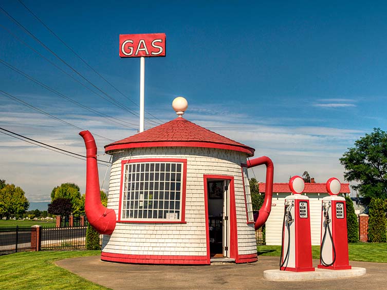 Teapot Dome Service Station