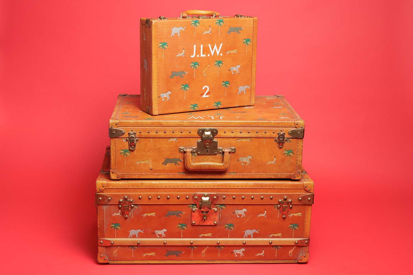 François Voltaire suitcases of the Whitman brothers. Marc Jacobs for Louis Vuitton. “wildlife” print designed by Eric Chase Anderson. THE DARJEELING LIMITED. Photo Roger Do Minh. © the Design Museum